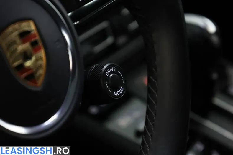 Porsche Macan din 2024 cu 38.000 km - oferta POR259620 - foto 18