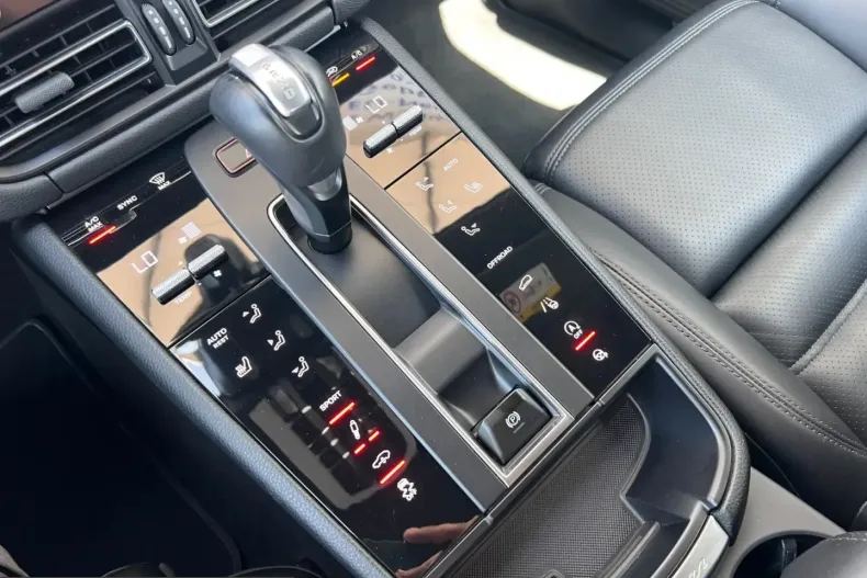Porsche Macan din 2024 cu 44.900 km - oferta POR259623 - foto 31