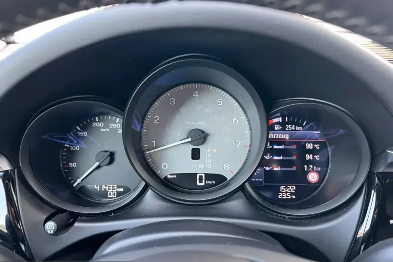 Porsche Macan din 2024 cu 44.900 km - oferta POR259623 - foto 33