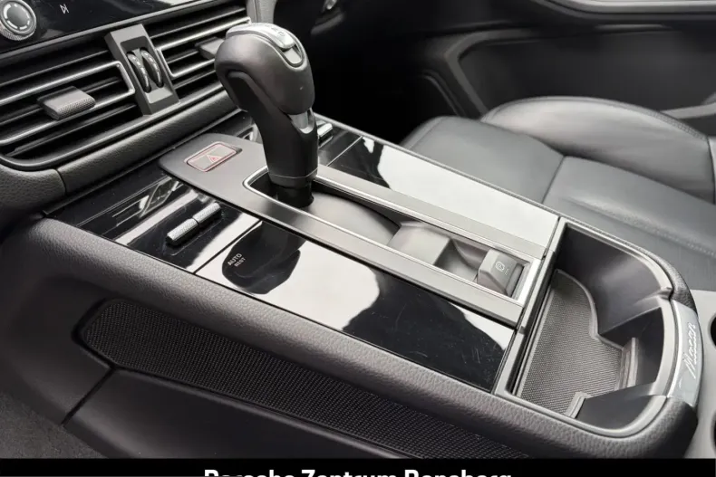 Porsche Macan din 2024 cu 42.500 km - oferta POR259624 - foto 21