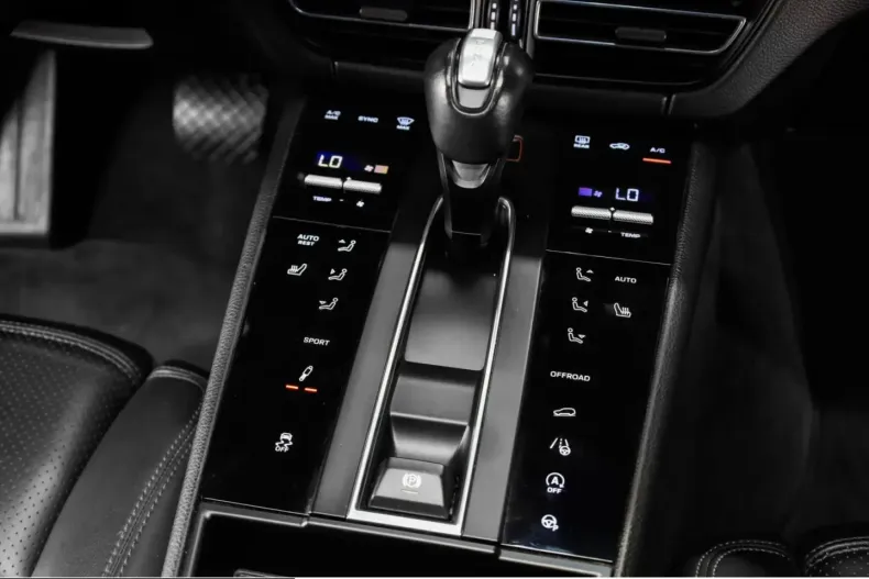 Porsche Macan din 2023 cu 44.490 km - oferta POR259627 - foto 22