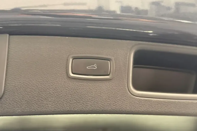 Porsche Macan din 2023 cu 34.200 km - oferta POR259628 - foto 22