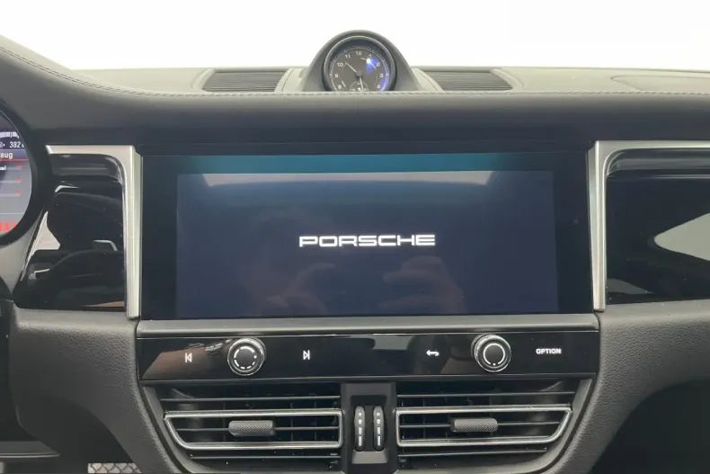 Porsche Macan din 2024 cu 27.589 km - oferta POR259629 - foto 16