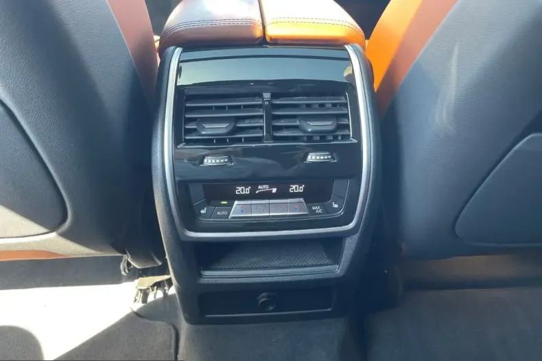 BMW X6 (Seria X) din 2023 cu 47.790 km - oferta BMW259650 - foto 13