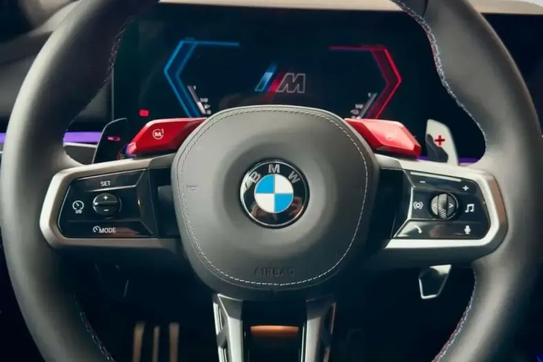 BMW M5 (Seria 5) din 2025 cu 11.000 km - oferta BMW259673 - foto 5