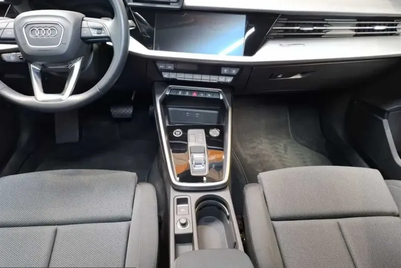 Audi A3 din 2024 cu 19.983 km - oferta AUD259684 - foto 13