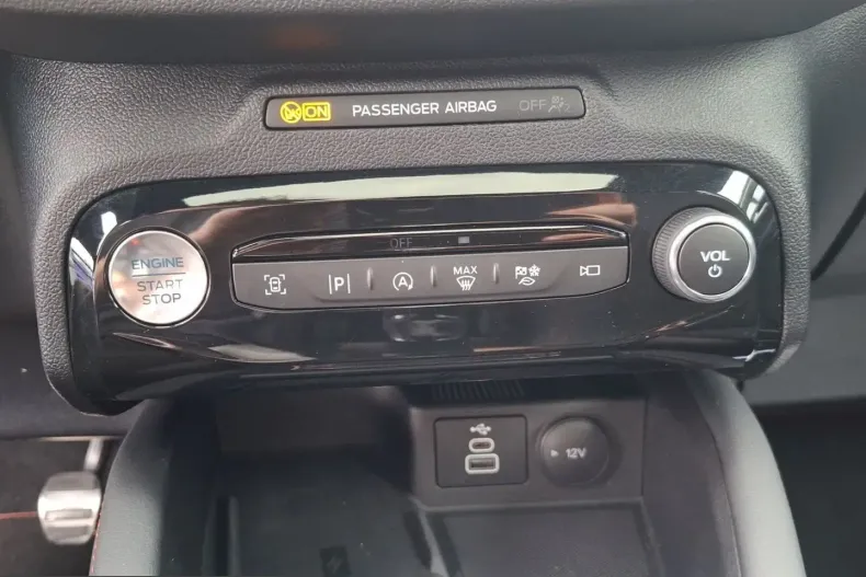 Ford Kuga din 2024 cu 14.660 km - oferta FOR259688 - foto 25