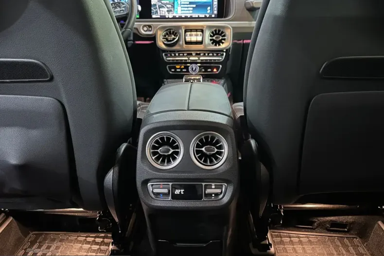 Mercedes-Benz G 400 (Clasa G) din 2024 cu 20.000 km - oferta MER259698 - foto 19