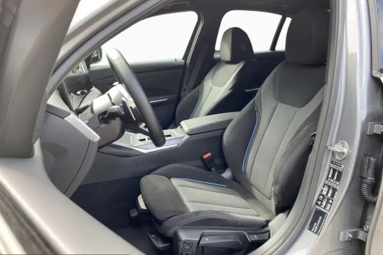 BMW 320 (Seria 3) din 2025 cu 25.096 km - oferta BMW259706 - foto 11