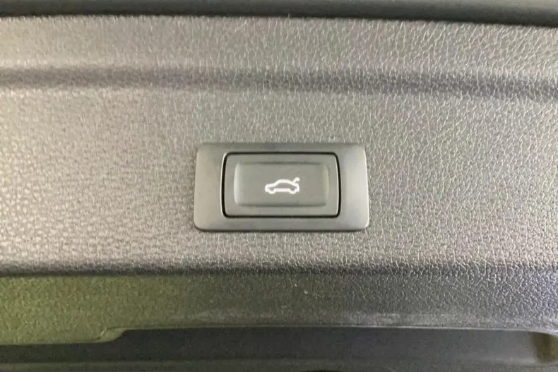 Audi Q3 din 2025 cu 24.701 km - oferta AUD259707 - foto 18