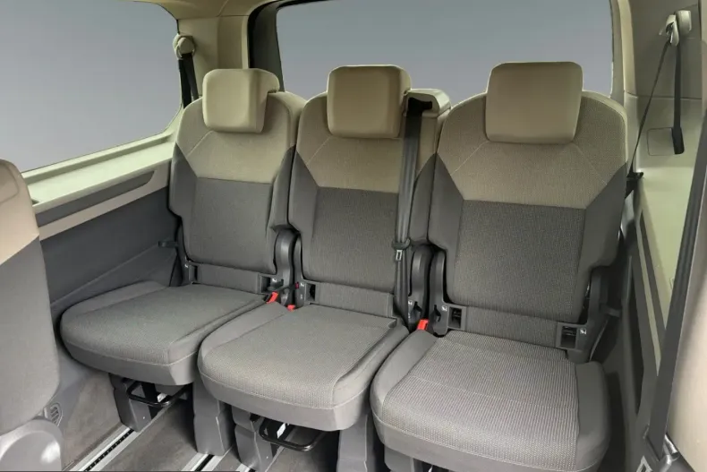 Volkswagen T7 Multivan din 2025 cu 30.000 km - oferta VOL259716 - foto 22