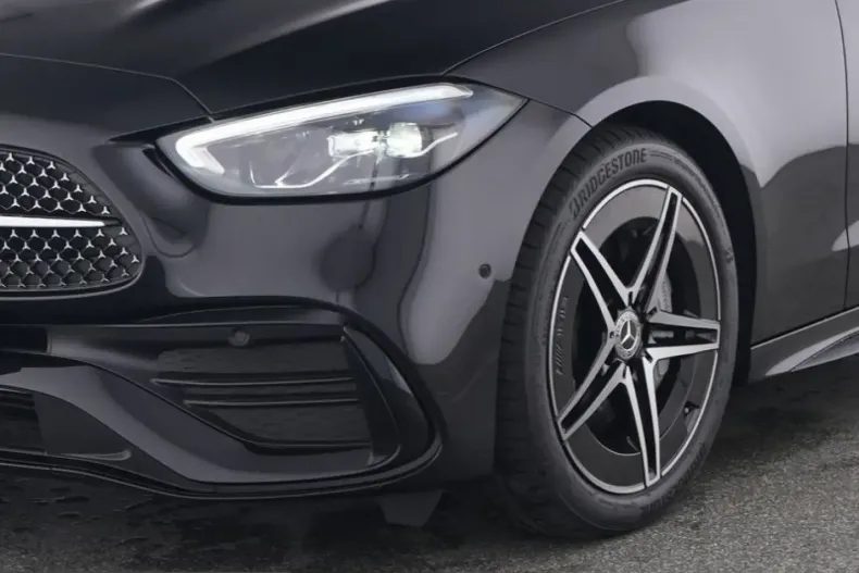 Mercedes-Benz C 200 (Clasa C) din 2025 cu 19.600 km - oferta MER259735 - foto 4