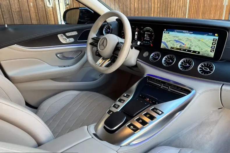 Mercedes-Benz AMG GT (Clasa GT) din 2023 cu 66.122 km - oferta MER259751 - foto 15