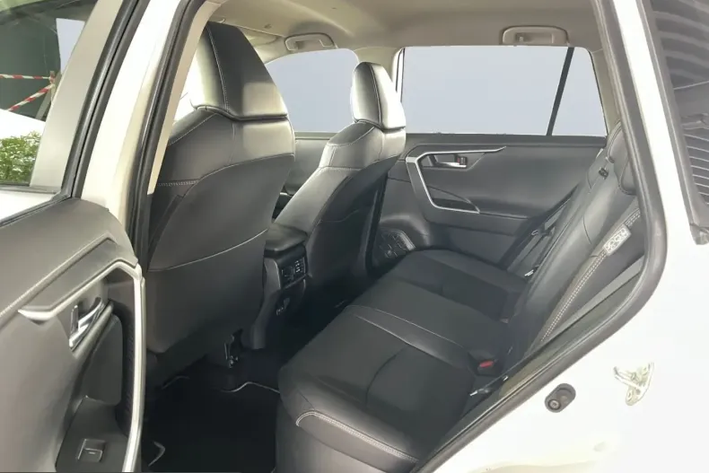 Toyota RAV4 din 2025 cu 26.400 km - oferta TOY259759 - foto 13