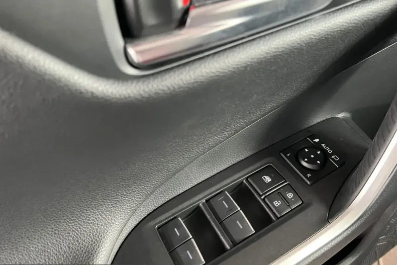 Toyota RAV4 din 2025 cu 21.600 km - oferta TOY259761 - foto 19