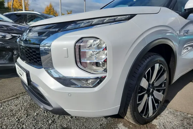 Mitsubishi Plug-in Hybrid Outlander din 2025 cu 36.824 km - oferta MIT259773 - foto 6