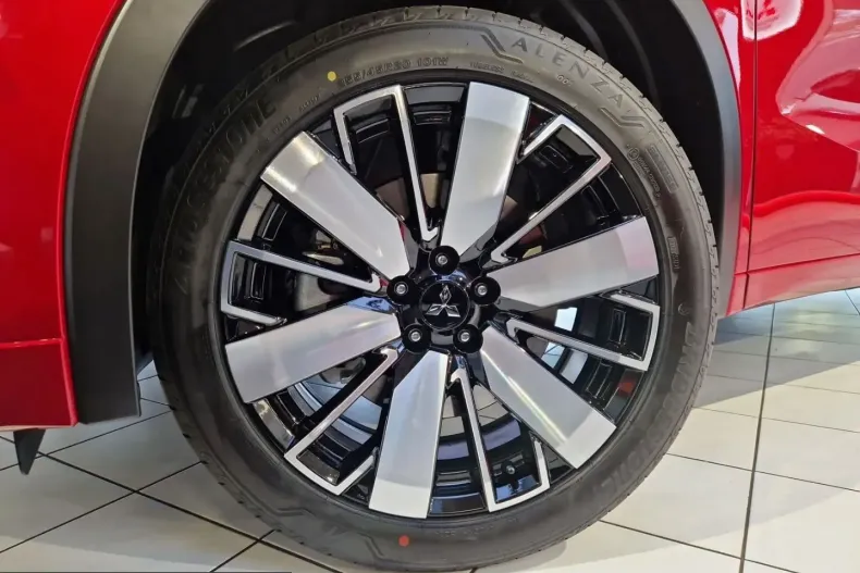 Mitsubishi Plug-in Hybrid Outlander din 2025 cu 9.941 km - oferta MIT259774 - foto 32
