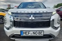 Mitsubishi Plug-in Hybrid Outlander din 2025 cu 13.550 km - oferta MIT259775 - foto 4