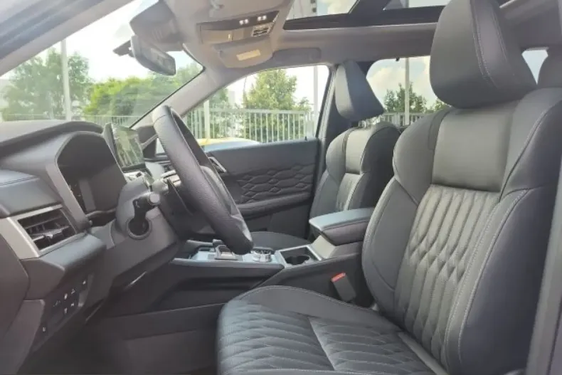 Mitsubishi Plug-in Hybrid Outlander din 2025 cu 13.550 km - oferta MIT259775 - foto 7