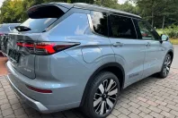 Mitsubishi Outlander din 2025 cu 10.900 km - oferta MIT259777 - foto 4