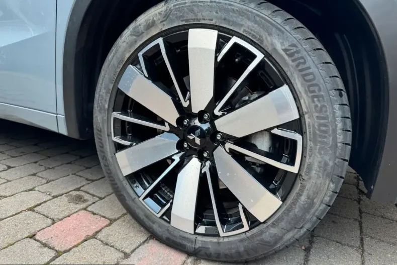 Mitsubishi Outlander din 2025 cu 10.900 km - oferta MIT259777 - foto 20