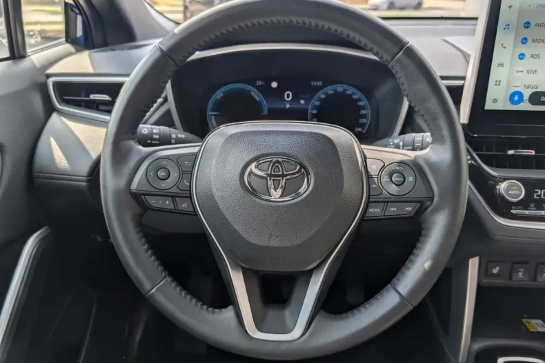 Toyota Corolla Cross din 2024 cu 17.200 km - oferta TOY259782 - foto 17