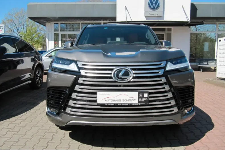 Lexus LX 600 din 2023 cu 54.205 km - oferta LEX259784 - foto 3