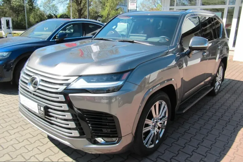 Lexus LX 600 din 2023 cu 54.205 km - oferta LEX259784 - foto 4