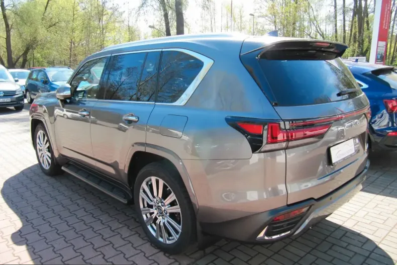 Lexus LX 600 din 2023 cu 54.205 km - oferta LEX259784 - foto 6