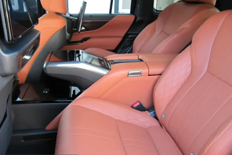 Lexus LX 600 din 2023 cu 54.205 km - oferta LEX259784 - foto 11