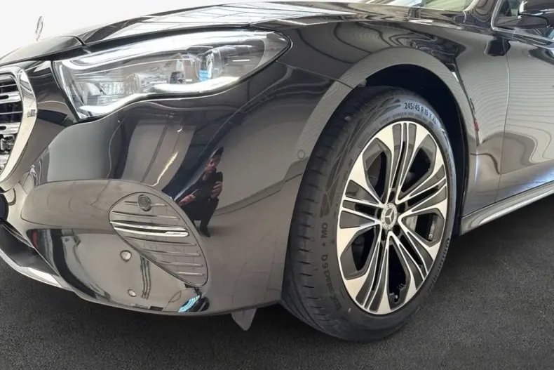 Mercedes-Benz E 300 (Clasa E) din 2025 cu 12.061 km - oferta MER259785 - foto 8