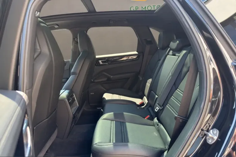 Porsche Cayenne din 2021 cu 86.200 km - oferta POR259790 - foto 13