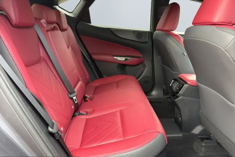 Lexus NX 450h din 2023 cu 47.262 km - oferta LEX259795 - foto 16