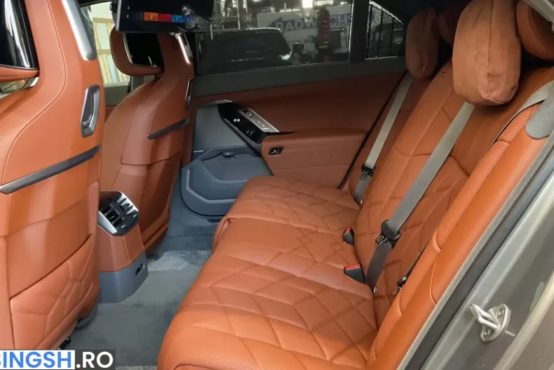 BMW 740 (Seria 7) din 2026 cu 4.000 km - oferta BMW259800 - foto 12