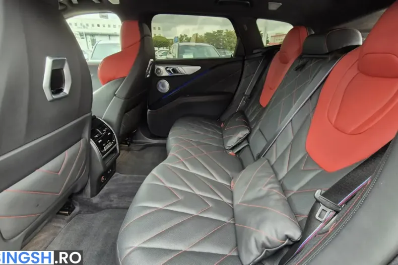 BMW XM (Seria X) din 2024 cu 43.300 km - oferta BMW259804 - foto 18