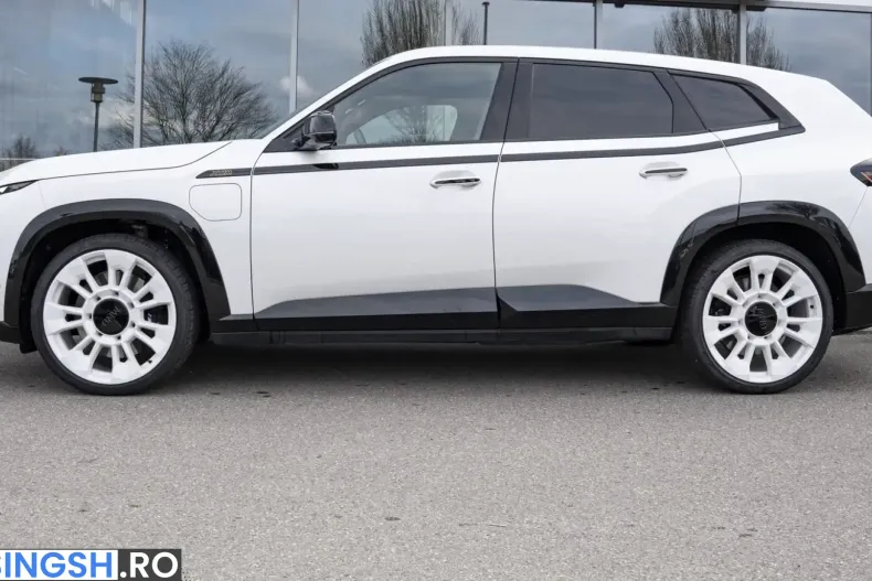 BMW XM (Seria X) din 2024 cu 28.856 km - oferta BMW259806 - foto 2
