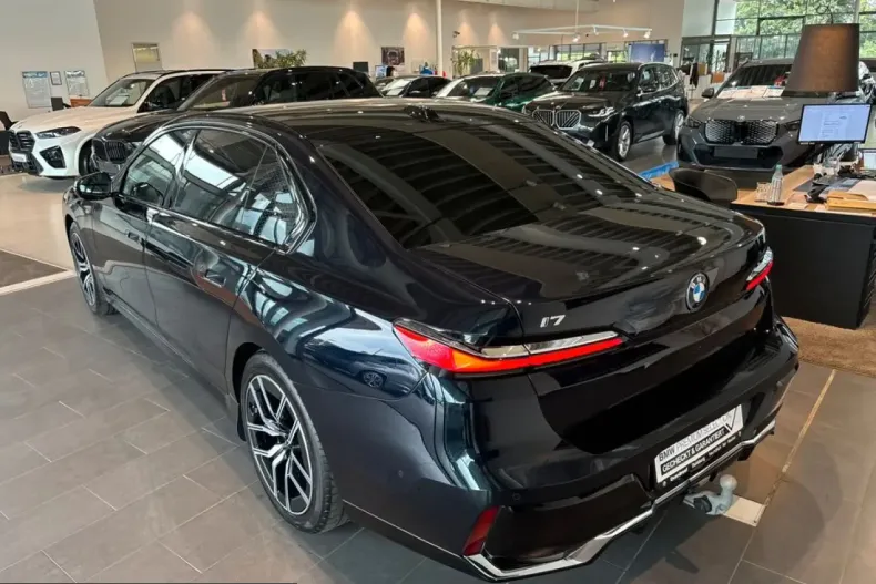 BMW i7 (Seria 7) din 2025 cu 39.800 km - oferta BMW259825 - foto 6