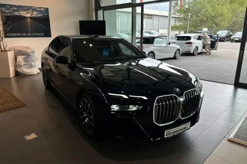 BMW i7 (Seria 7) din 2025 cu 39.800 km - oferta BMW259825 - foto 10