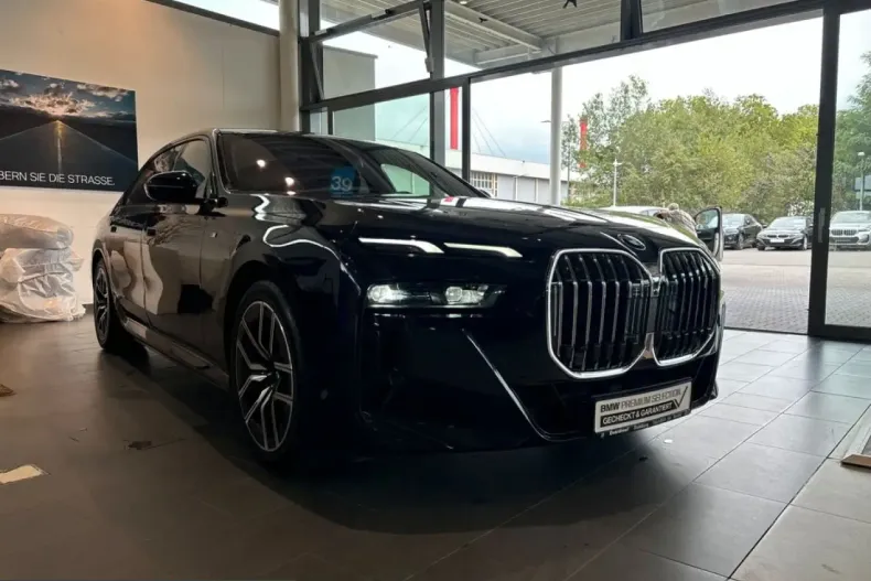 BMW i7 (Seria 7) din 2025 cu 39.800 km - oferta BMW259825 - foto 11