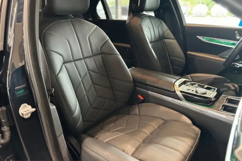 BMW i7 (Seria 7) din 2025 cu 39.800 km - oferta BMW259825 - foto 26