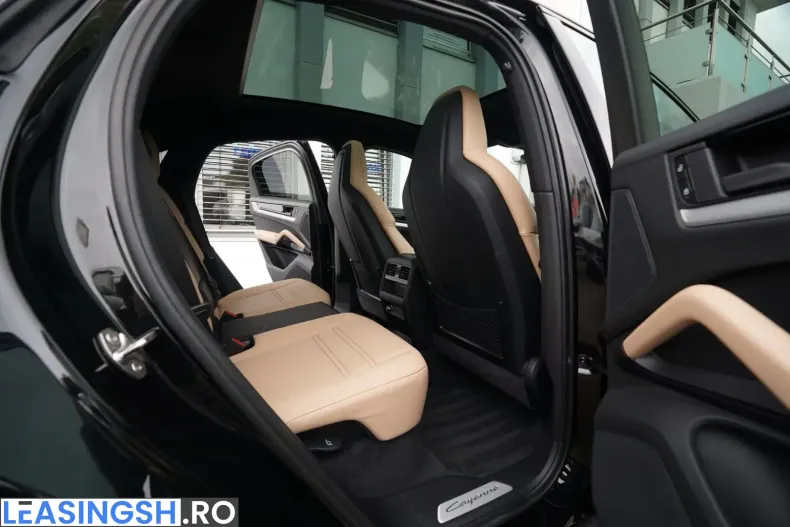 Porsche Cayenne din 2025 cu 11.000 km - oferta POR259833 - foto 35