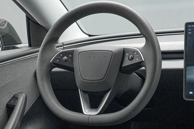 Tesla Model 3 din 2025 cu 24.000 km - oferta TES259842 - foto 10
