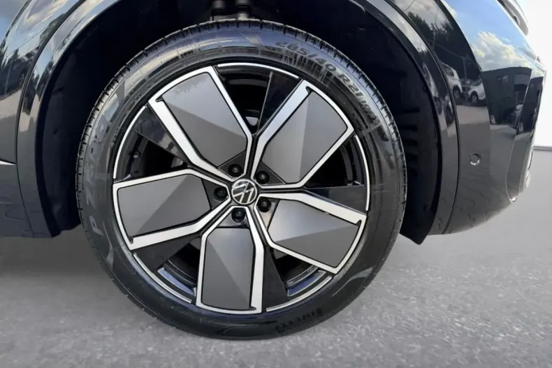 Volkswagen Touareg din 2026 cu 1.214 km - oferta VOL259845 - foto 38