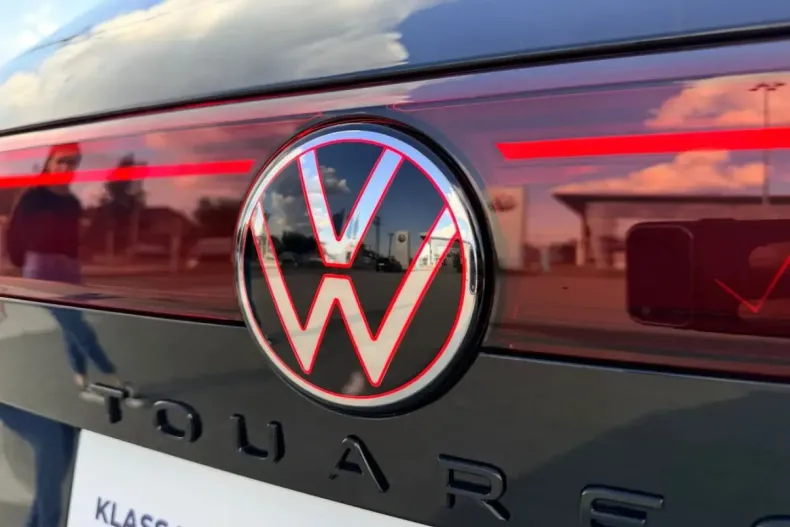 Volkswagen Touareg din 2026 cu 1.214 km - oferta VOL259845 - foto 39