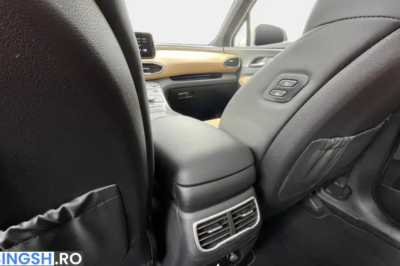 Hyundai Santa Fe din 2023 cu 42.658 km - oferta HYU259856 - foto 16