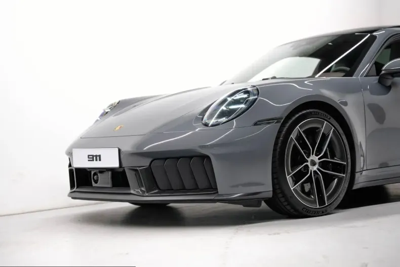 Porsche 992 din 2025 cu 23.750 km - oferta POR259882 - foto 6