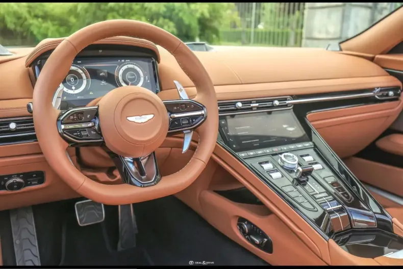 Aston Martin DB12 din 2024 cu 8.000 km - oferta AST259887 - foto 9