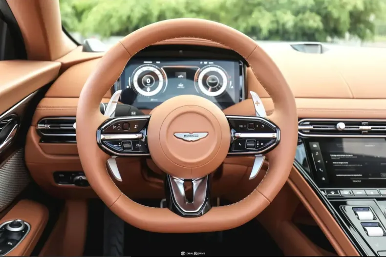 Aston Martin DB12 din 2024 cu 8.000 km - oferta AST259887 - foto 11