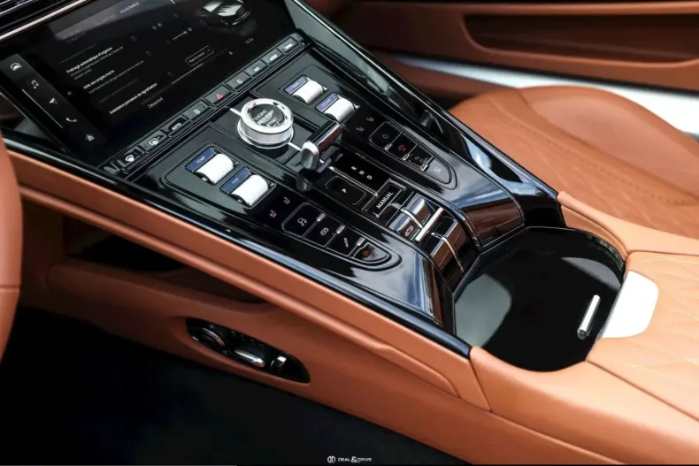 Aston Martin DB12 din 2024 cu 8.000 km - oferta AST259887 - foto 14