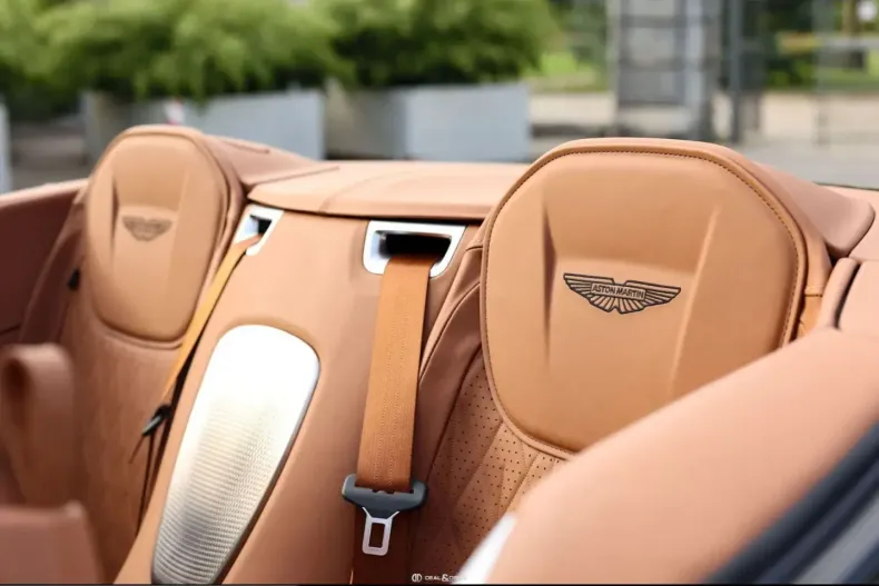 Aston Martin DB12 din 2024 cu 8.000 km - oferta AST259887 - foto 17